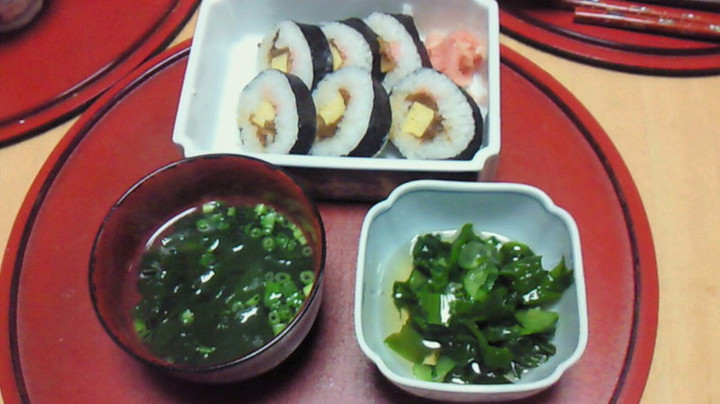 錦江湾のワカメ