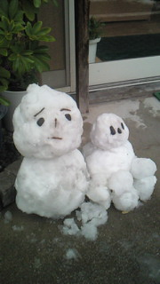近所の雪だるま
