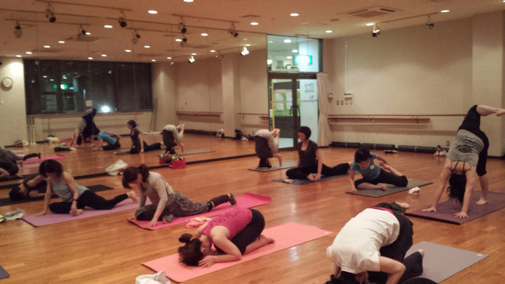 先週の定員制のadidas yoga