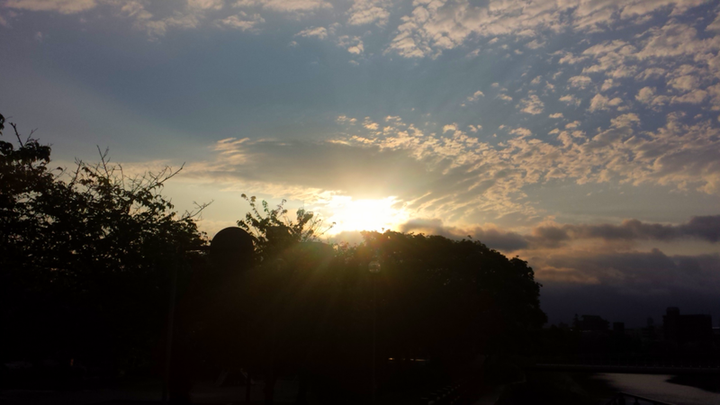 朝の光