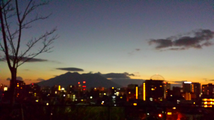 日の出前