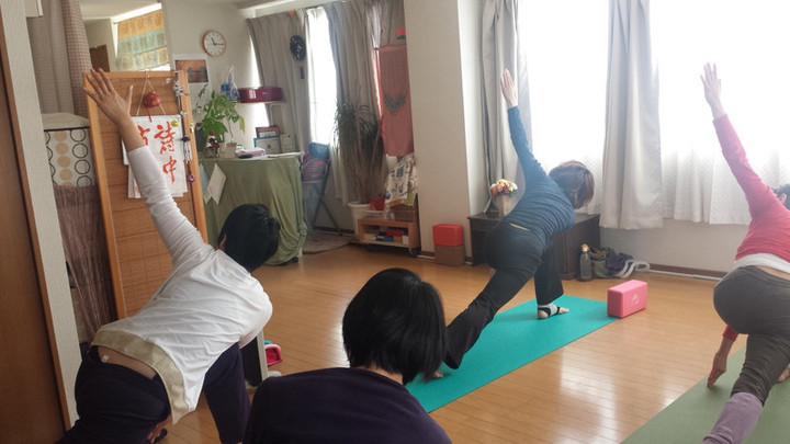 ラジヨガ体操後のきれいヨガ