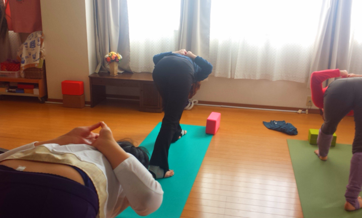ラジヨガ体操後のきれいヨガ