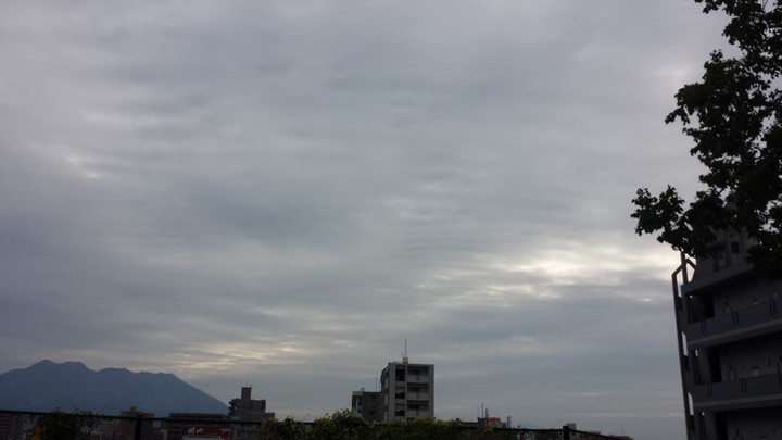 なんだか