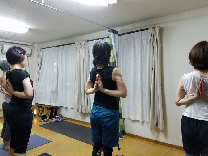 月曜ヨガ