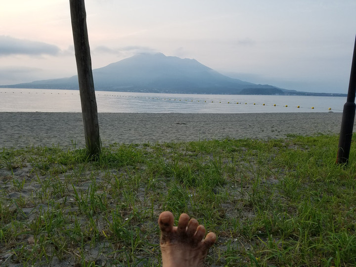 遊ぶ