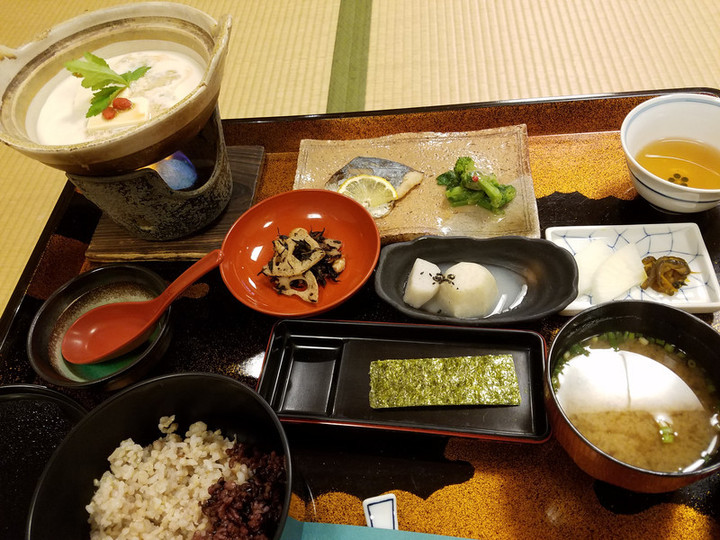 朝食