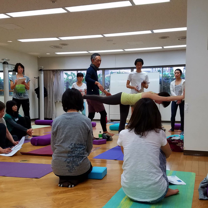 壁トレ