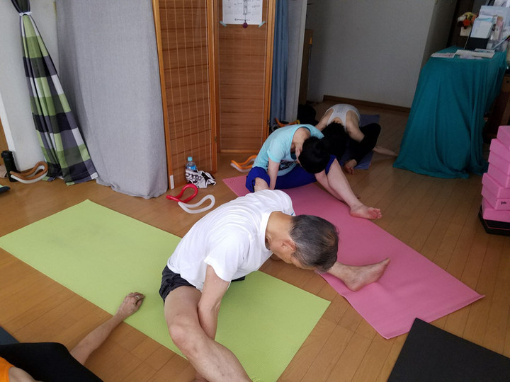 ご長寿ポーズ