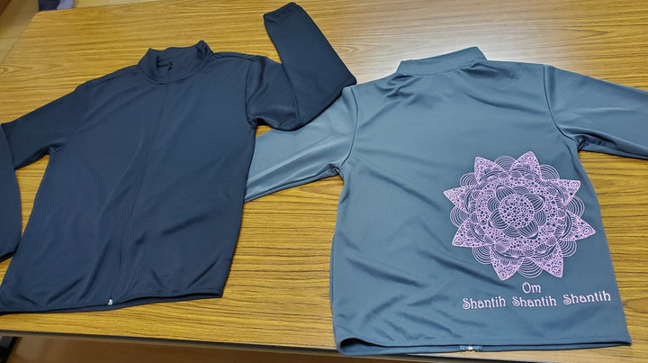 ジップアップ！届きました！