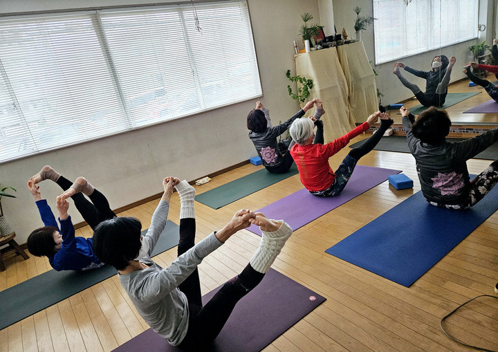 スワディヤーヤド　イシュタデヴァタ　サムプラヨガハ