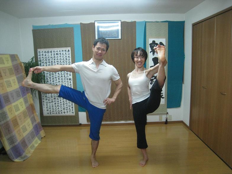 三週間の早朝アシュタンガ